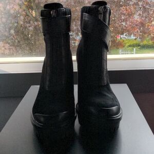 Vince Camuto Women's Footwear Women's Eberla Casual Bootie Ankle Boot, Black, 9